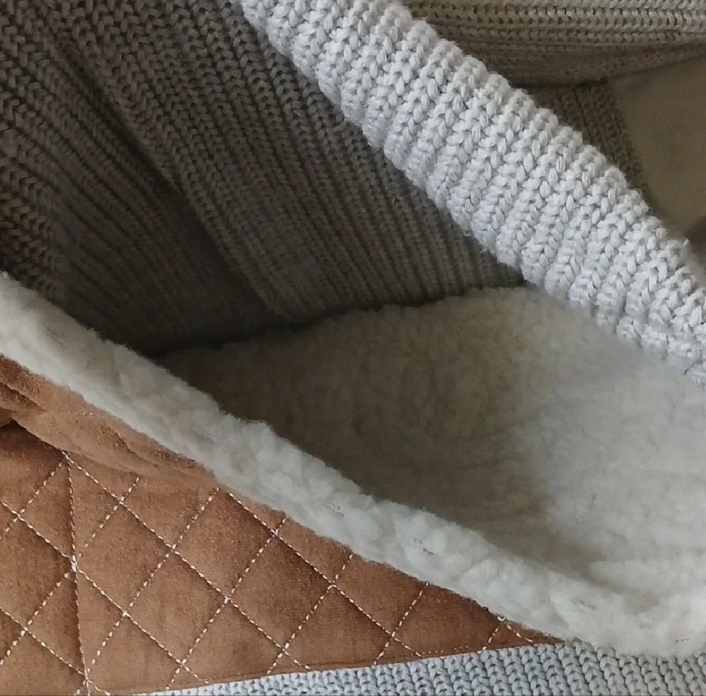 CHANEL Quilted Brown and Gray Scarf